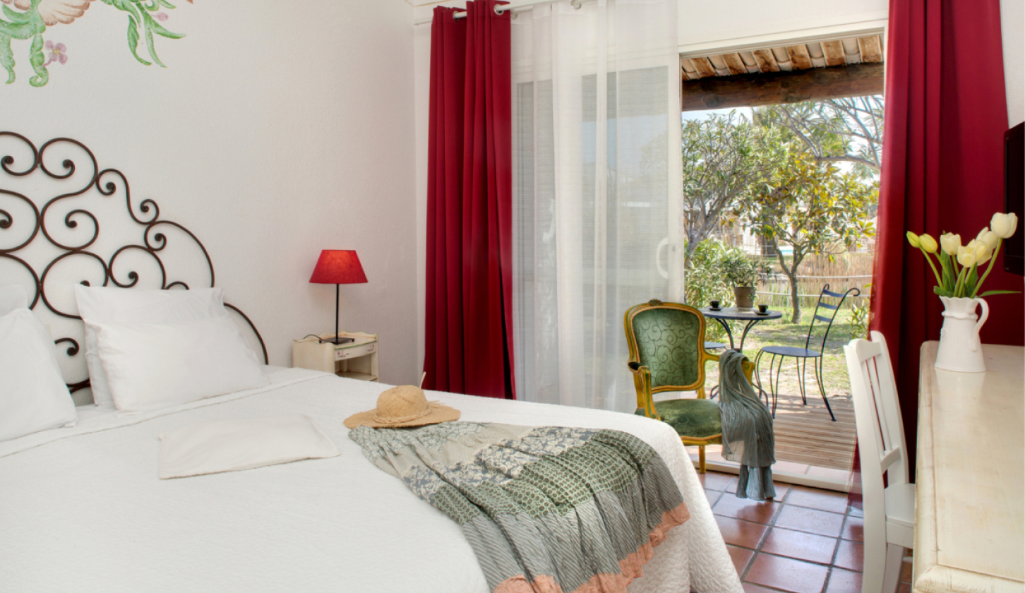 La Tramontane Hotel De Charme Aux Saintes Maries De La Mer Choisissez Votre Chambre