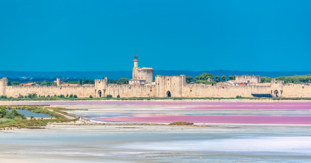 Visite de la ville fortifiée et les marais salants d'Aigues-Mortes